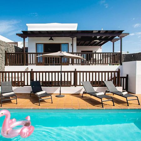 Stylish 6 Bedroom Villa Princesa - Hot Tub - Heated Pool - Near Beach & Waterparks Playa Blanca  Exterior photo